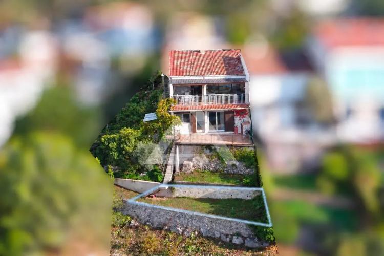 MAISON - LA TURBIE - JARDIN
