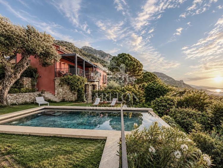 Villa avec vue panoramique sur Monaco et la Méditerranée
