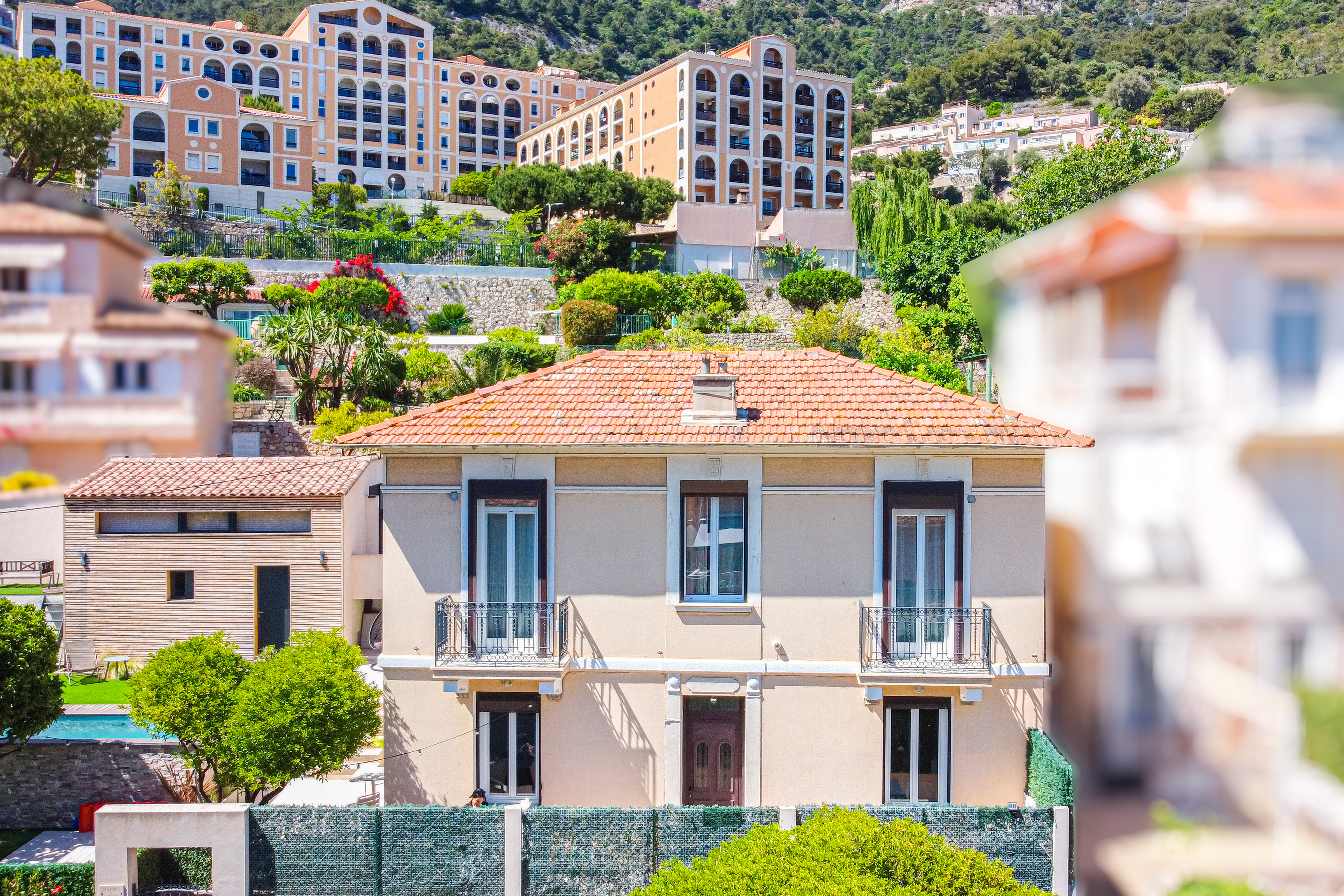 BEAUSOLEIL - VILLA - PISCINE - GARAGE & PARKING