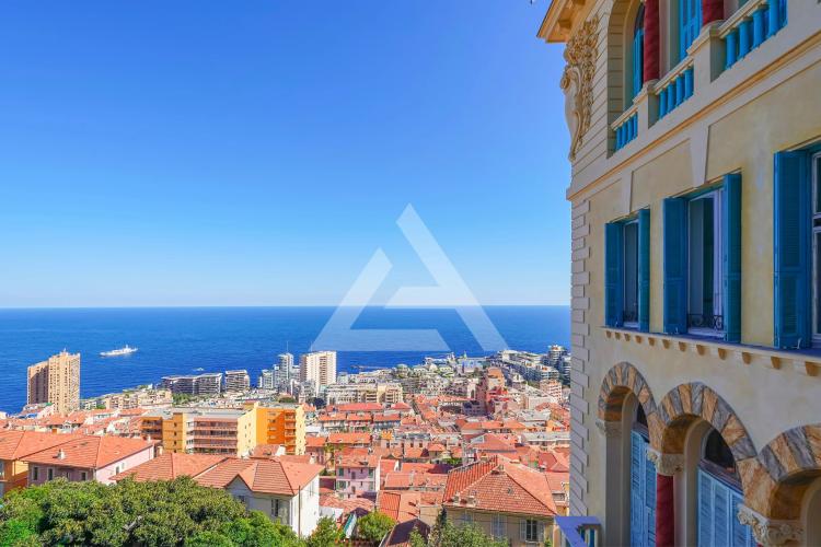 RIVIERA PALACE - BEAUSOLEIL - TROIS PIECES VUE MER