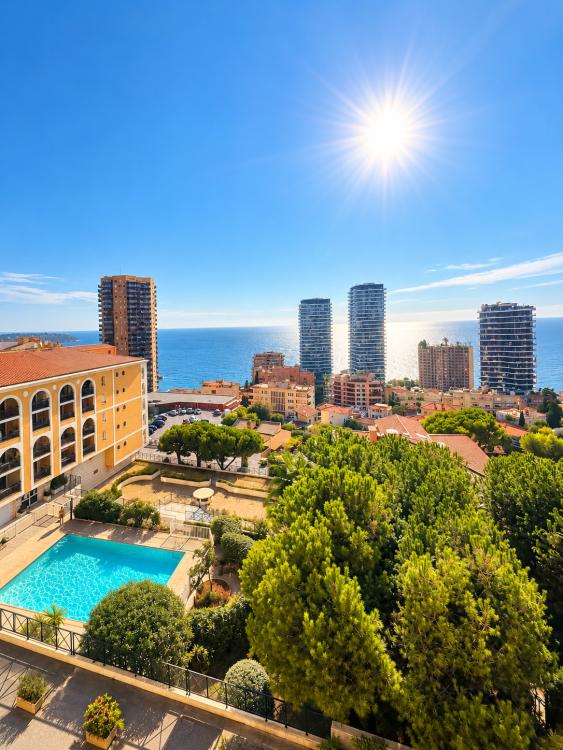 SAINT-ROMAN – SPACIEUX 3 PIÈCES AVEC TERRASSE ET VUE MER