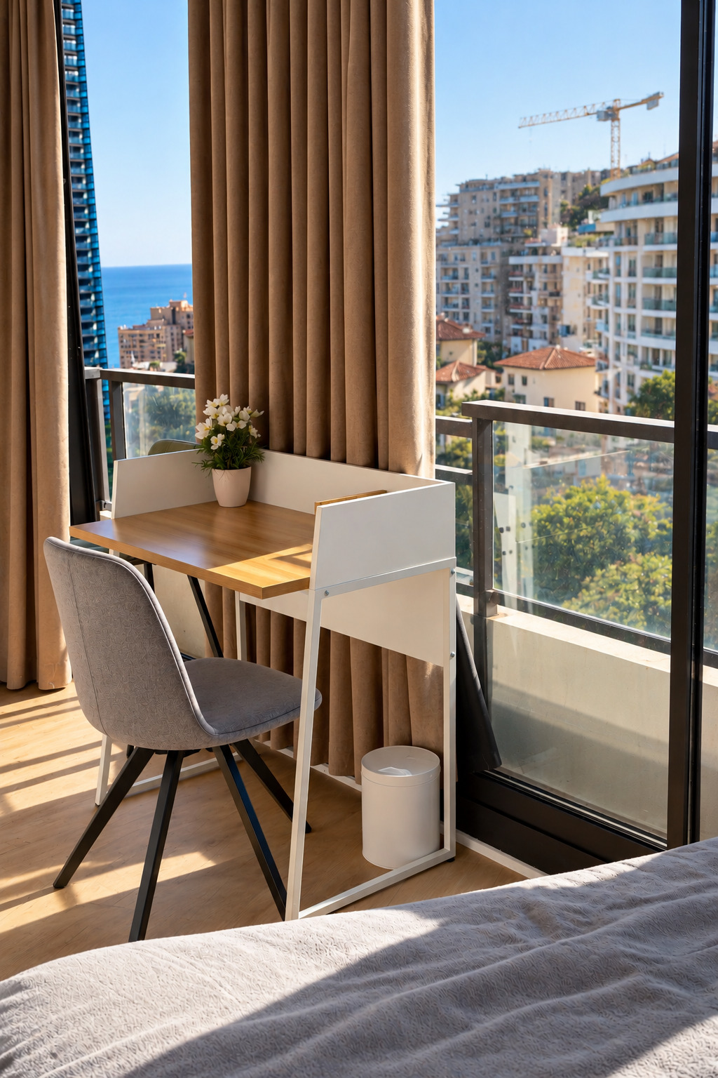 BEAUSOLEIL – SUPERBE 3 PIÈCES AVEC TERRASSE ET VUE MER - AUX PORTES DE MONACO