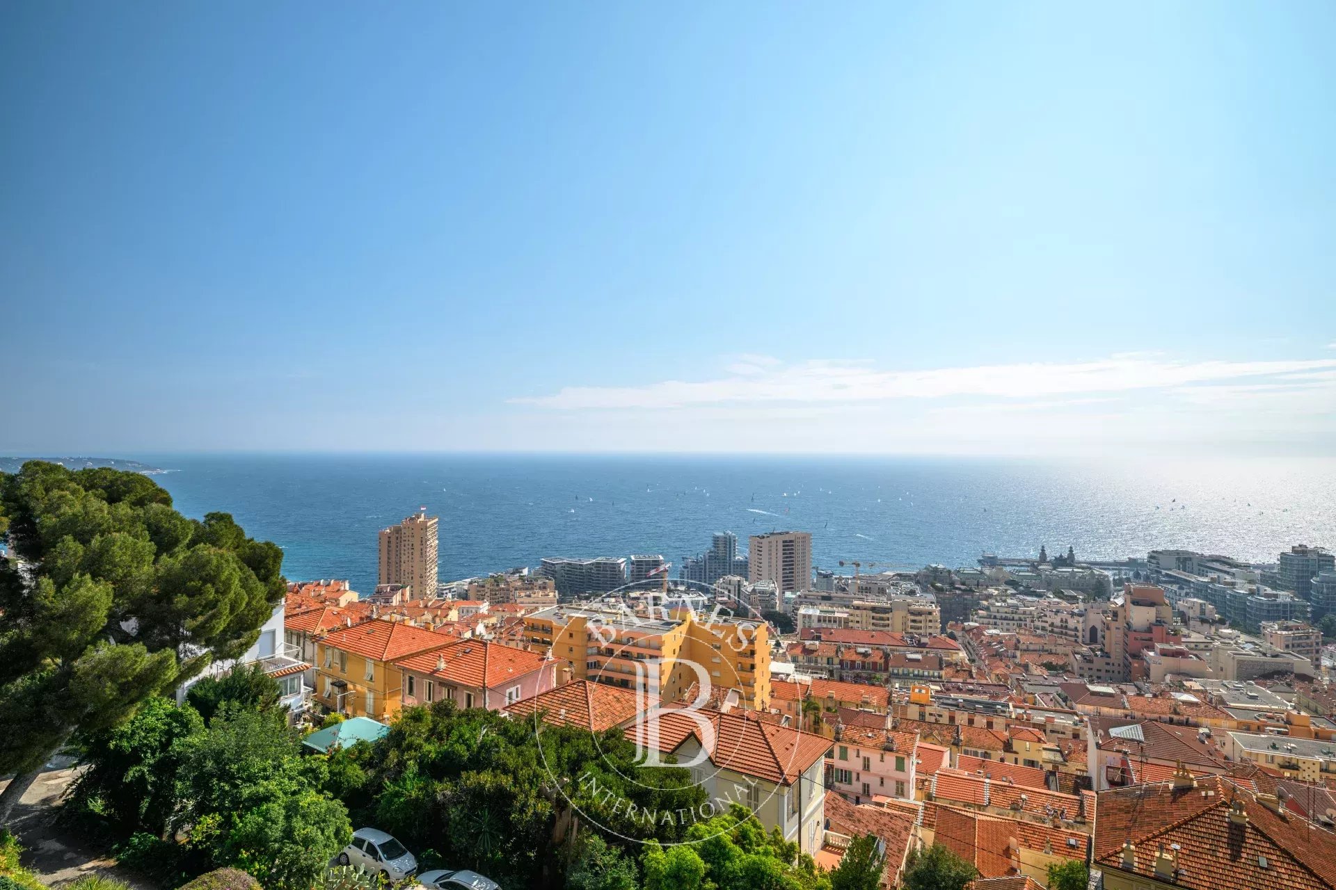 BEAUSOLEIL – APPARTEMENT AVEC VUE EXCEPTIONNELLE SUR MONACO ET LA MER