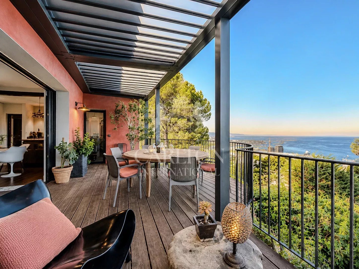 Villa avec vue panoramique sur Monaco et la Méditerranée