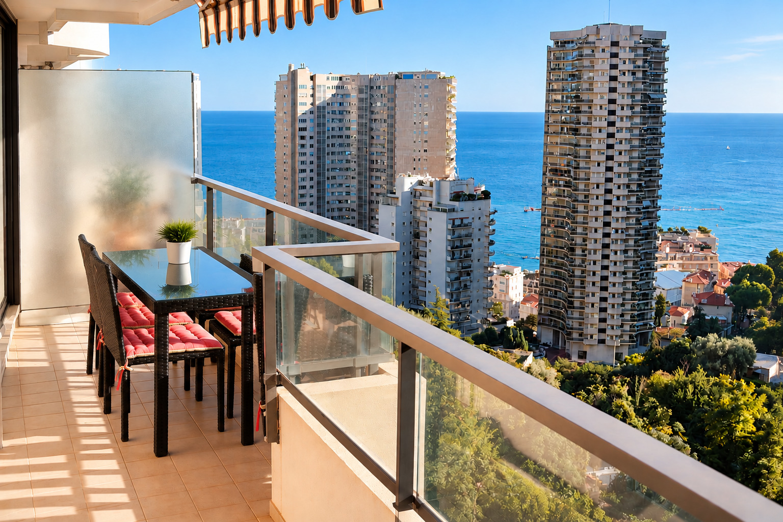 BEAUSOLEIL – SUPERBE 3 PIÈCES AVEC TERRASSE ET VUE MER - AUX PORTES DE MONACO