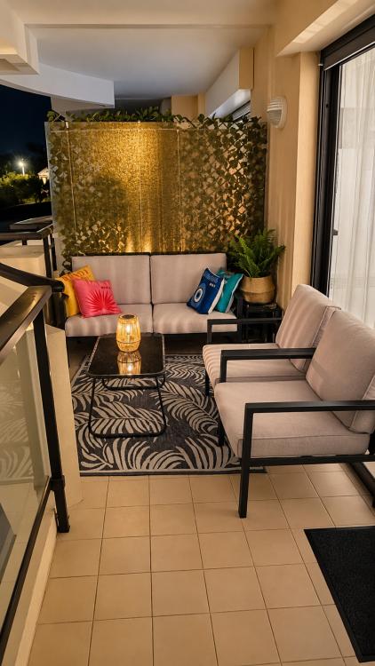 APPARTEMENT 2 PIÈCES MEUBLÉ AVEC TERRASSE, VUE MER, PISCINE ET GARAGE – BEAUSOLEIL