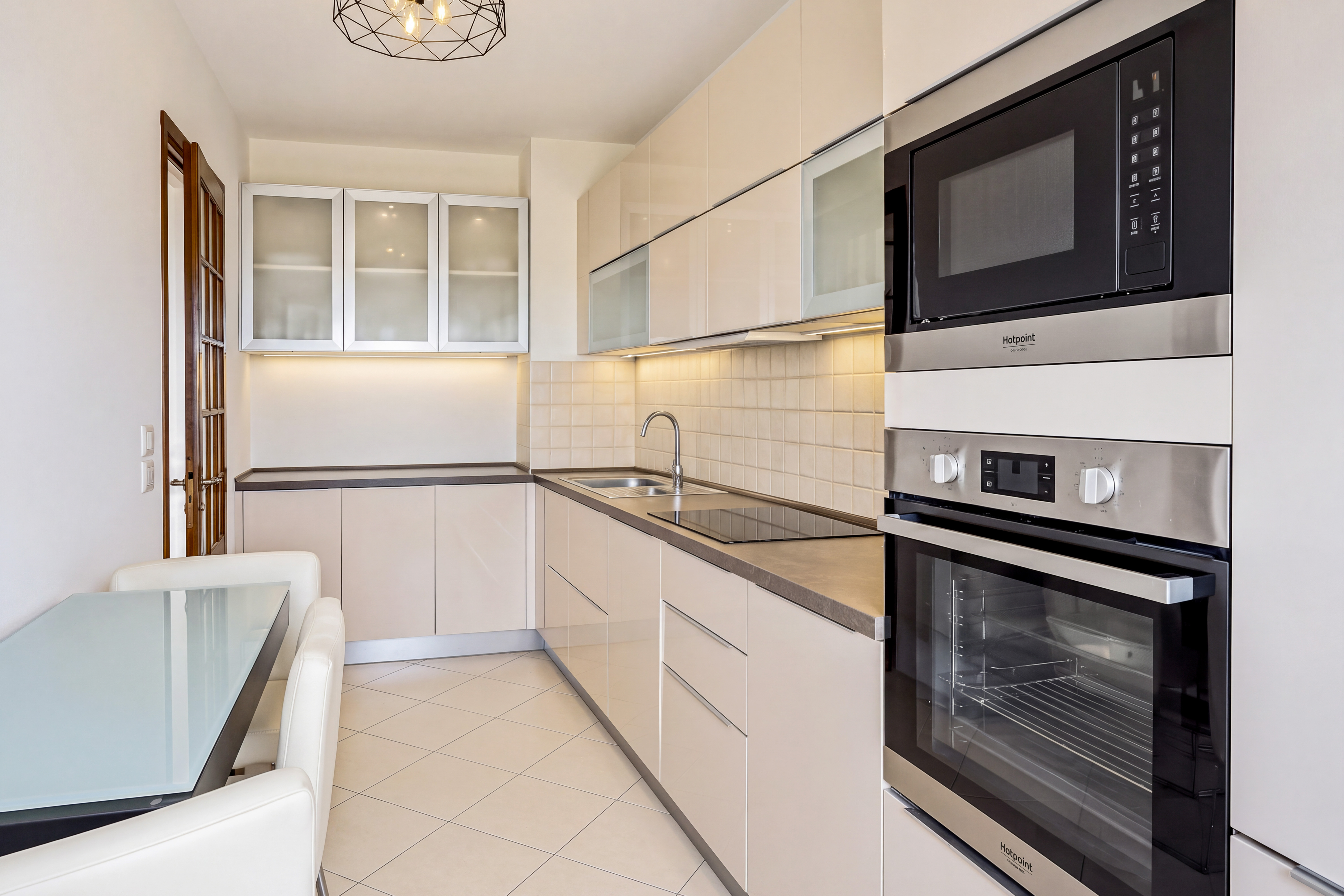 BEAUSOLEIL - APPARTEMENT 4 PIÈCES - VUE MER