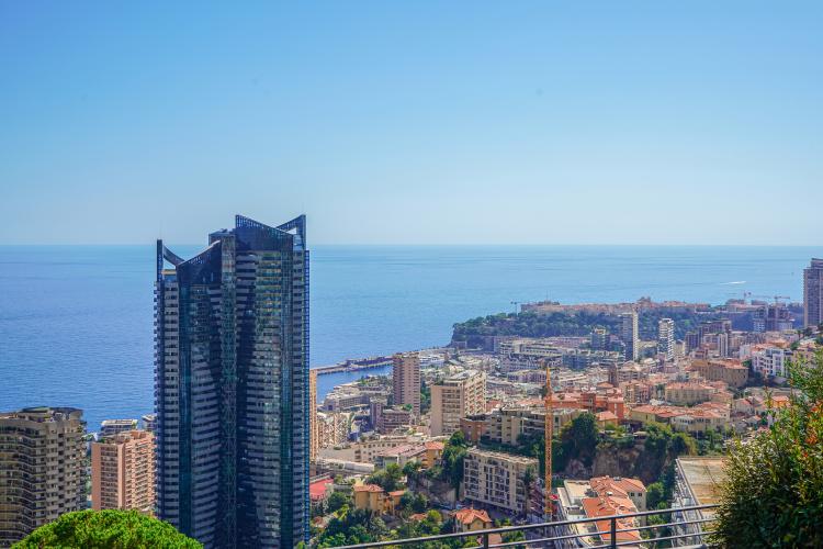BEAUSOLEIL - APPARTEMENT 4 PIÈCES - VUE MER PANORAMIQUE