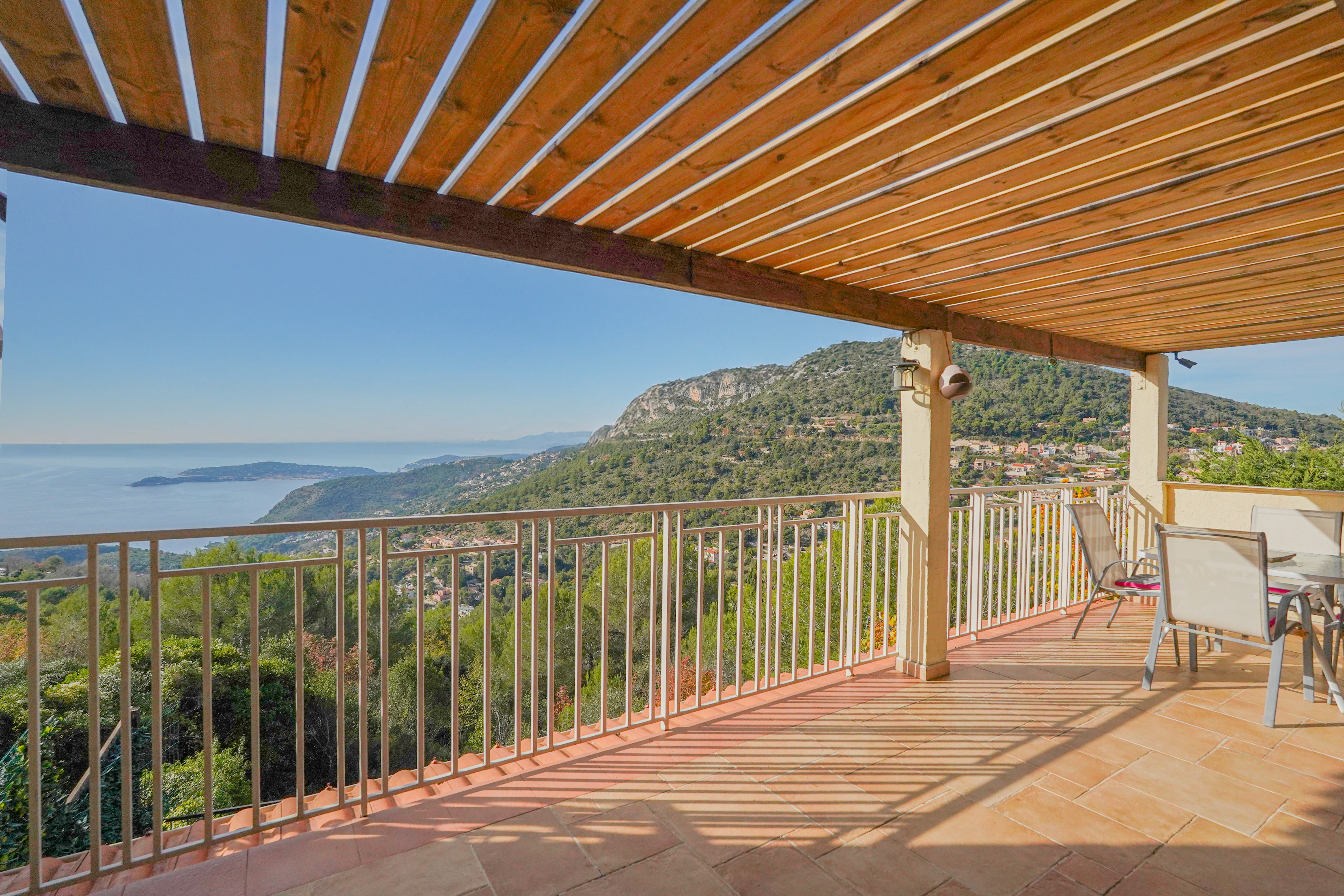 LA TURBIE - MAISON - VUE MER