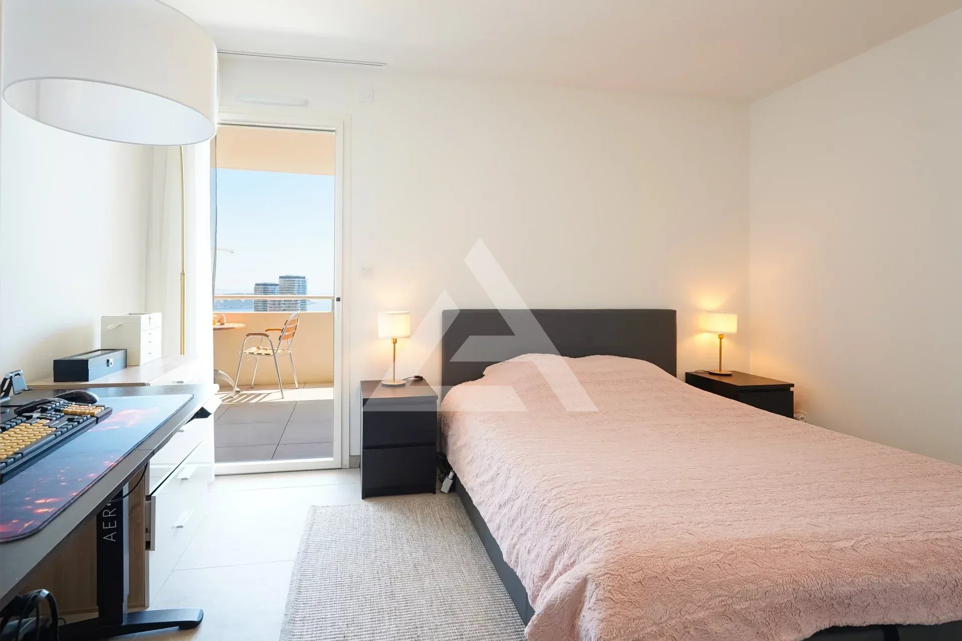 BEAUSOLEIL - 2 PIECES VUE MER - RESIDENCE DE STANDING