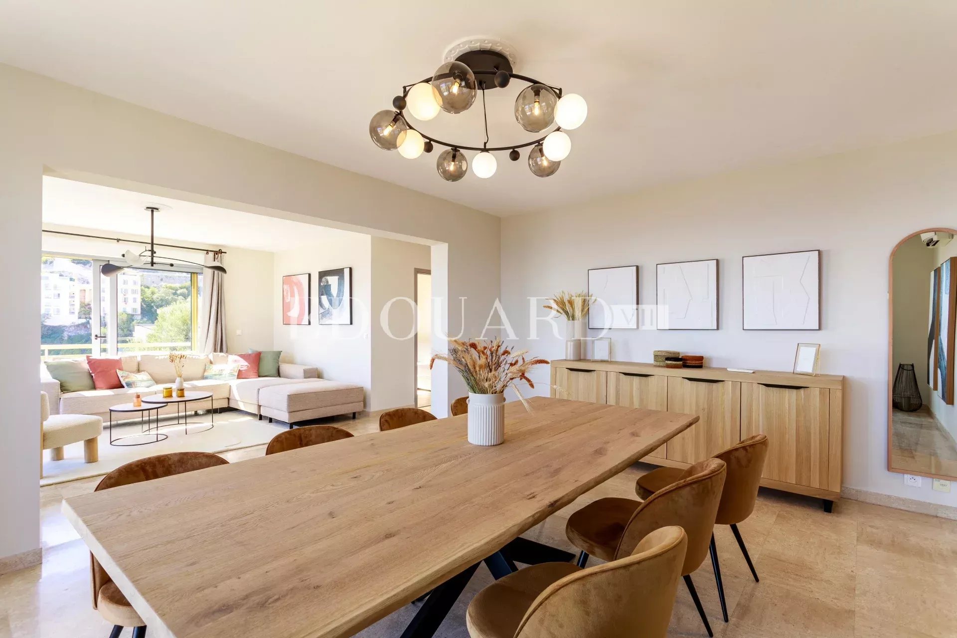 Penthouse clefs en main avec magnifique vue mer panoramique et spectaculaire toit terrasse