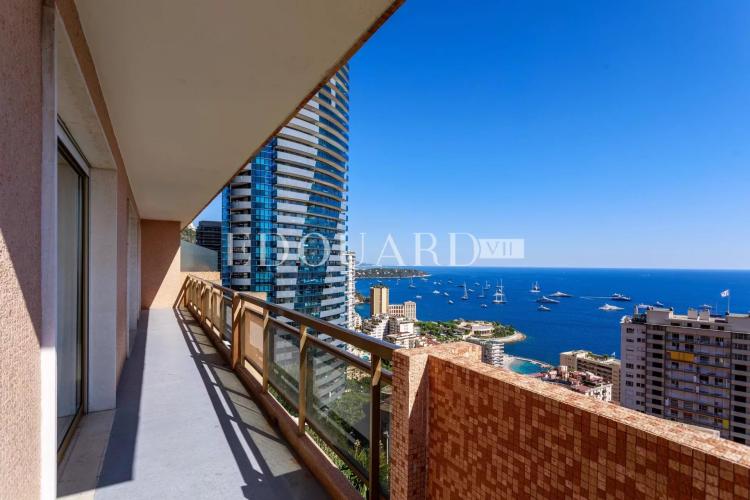 Penthouse clefs en main avec magnifique vue mer panoramique et spectaculaire toit terrasse