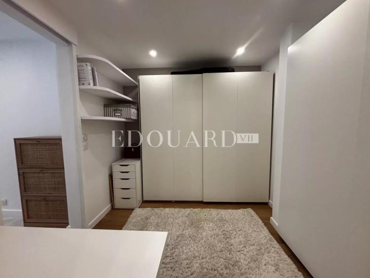 En exclusivité superbe trois pièces avec deux grandes terrasses et parking, limitrophe de la Principauté de Monaco