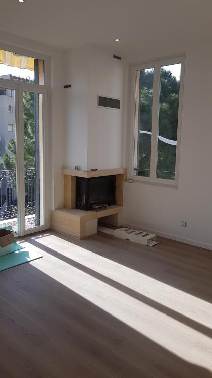 JCWPp_appartement-beausoleil_pasteur_2_d_salon_2.jpg