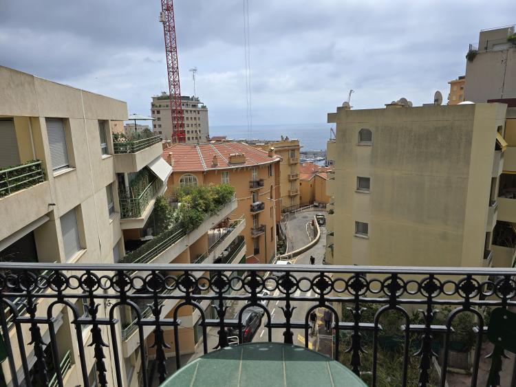 WgiRV_appartement-beausoleil_-_vue_mer.jpg